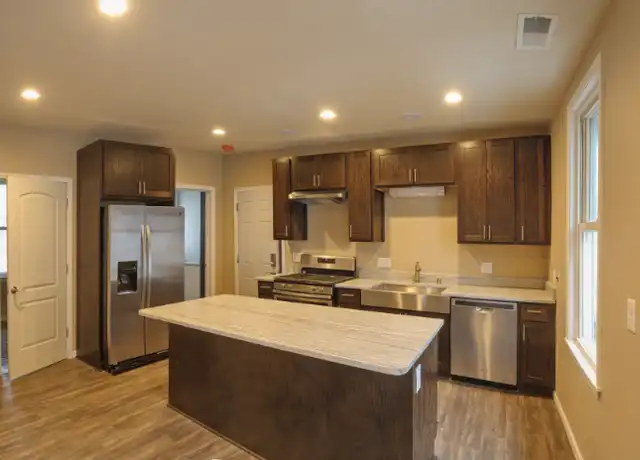 Property at 1834 N Arlington Pl Unit D, Milwaukee, WI, 53202, 2 beds, 1 bath, [object Object]
