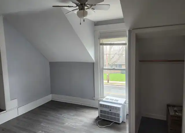 Property at 1414 Menomonie St, Eau Claire, WI, 54703, 2 beds, 1 bath, [object Object]