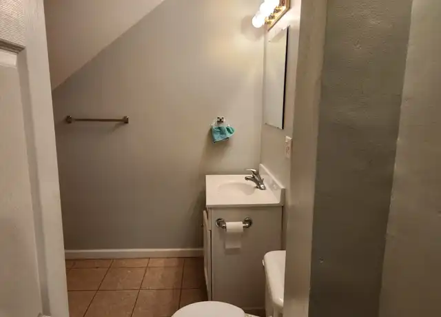 Property at 1414 Menomonie St, Eau Claire, WI, 54703, 1 bed, 1 bath, [object Object]