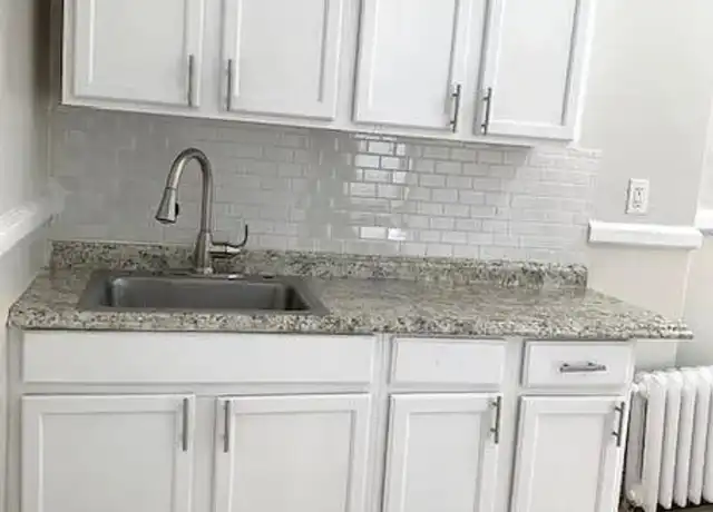 Property at 1589 Fairfield Ave Unit 7, Bridgeport, CT, 06605, 3 beds, 1 bath, [object Object]