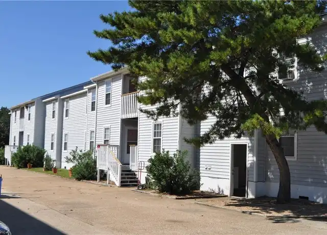Property at 533 W Ocean View Ave Unit 12, Norfolk, VA, 23503, 2 beds, 1 bath, [object Object]