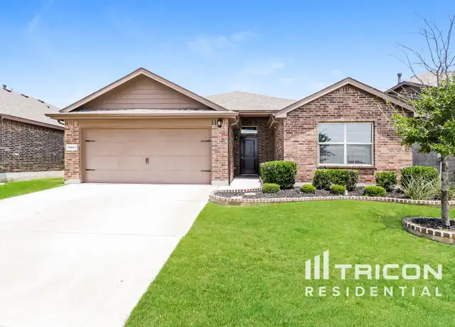 Property at 10004 Poinsett Way, Fort Worth, TX, 76108, 4 beds, 2 baths, [object Object]