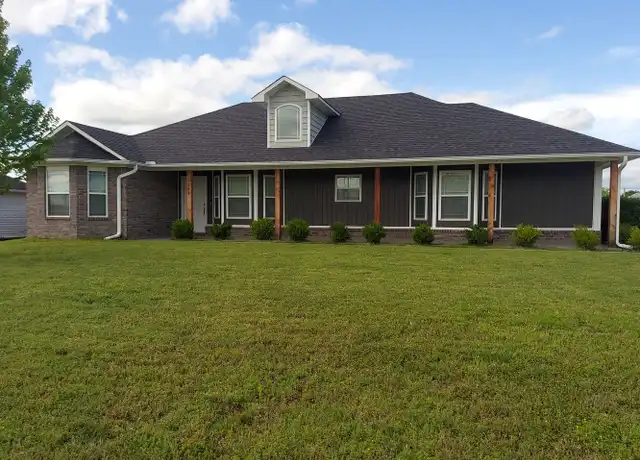 Property at 1200 Sandstone Dr, Van Buren, AR, 72956, 3 beds, 2 baths, [object Object]