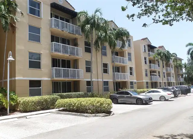 Property at 649 E Sheridan St #204, Dania, FL, 33004, 2 beds, 2 baths, [object Object]