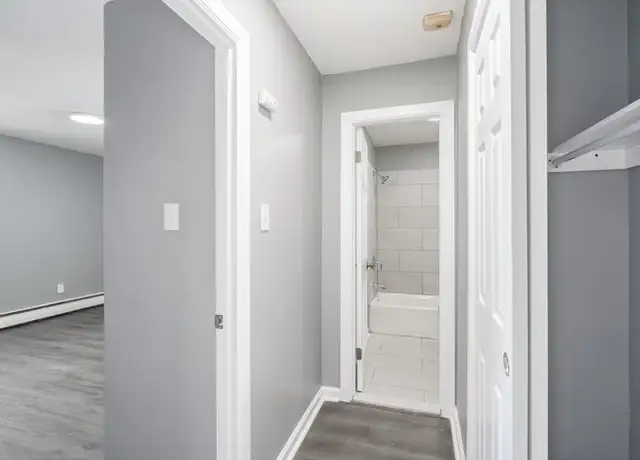 Photo of 557 E Church Ln, Philadelphia, PA 19144