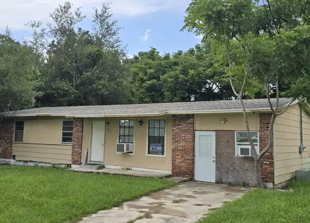 Property at 122 3rd St SW, Fort Meade, FL, 33841, 3 beds, 2 baths, [object Object]