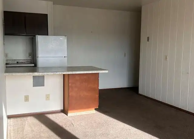 Property at 910 Richard Dr Unit 12, Eau Claire, WI, 54701, 2 beds, 1 bath, [object Object]