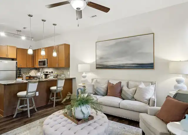 Property at The Lexington Dilworth - 1106 Euclid Ave, Charlotte, NC, 28203, 1 bed, 1 bath, [object Object]