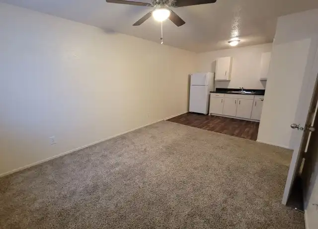 Property at 1912 Caddo St Unit 202B, Commerce, TX, 75428, 1 bed, 1 bath, [object Object]