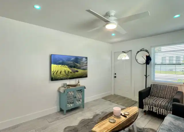 Property at 705 W Mango St Unit A, Lantana, FL, 33462, 1 bed, 1 bath, [object Object]