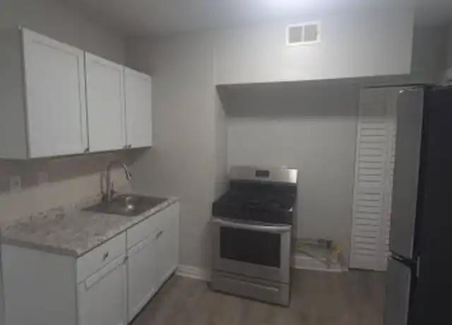 Property at 4334 W West End Ave Unit 4338-2, Chicago, IL, 60624, 2 beds, 1 bath, [object Object]