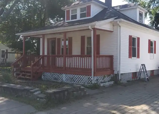 Property at 16 Valley St, Blackstone, MA, 01504, 2 beds, 1 bath, [object Object]