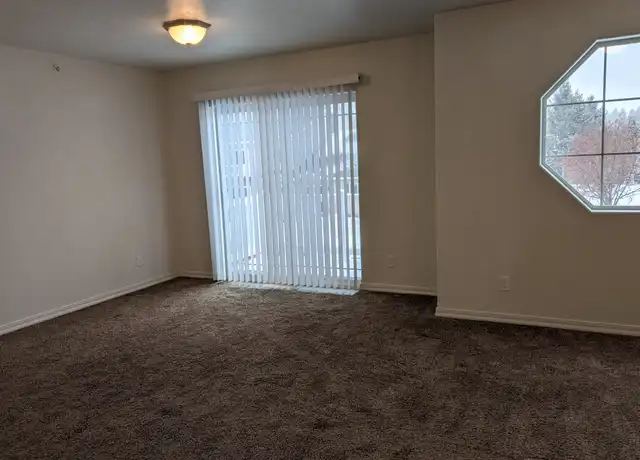 Property at 6 Diane Rd Unit 5, Columbia Falls, MT, 59912, 3 beds, 2 baths, [object Object]