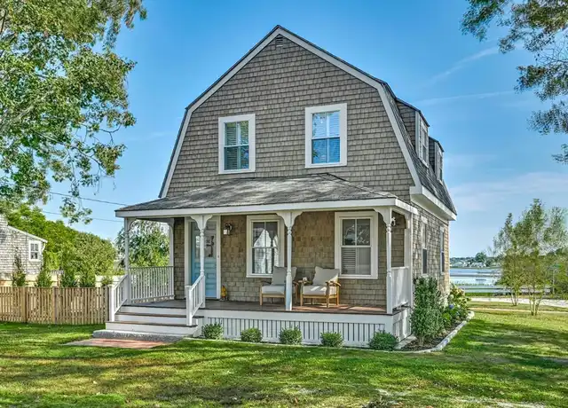 Property at 17 Pondview Ave, Scituate, MA, 02066, 3 beds, 2 baths, [object Object]