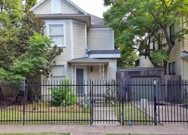 Property at 211 Emerson St Unit A, Houston, TX, 77006, 2 beds, 1 bath, [object Object]