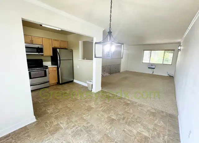 Property at 1035 SW Bertha Blvd, Portland, OR, 97219, 2 beds, 1 bath, [object Object]