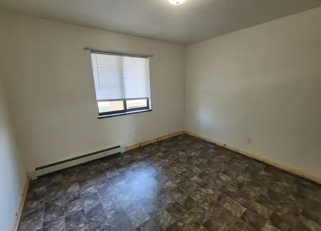 Property at 1134 Country Ln Unit 3, Holland, MI, 49423, 2 beds, 1 bath, [object Object]