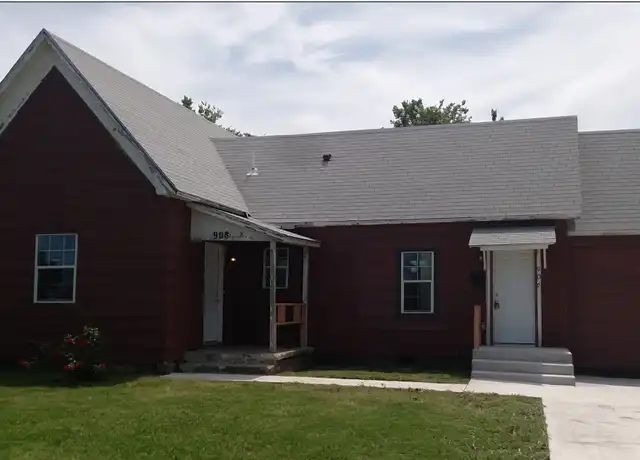 Property at 908 E Main St, Norman, OK, 73071, 2 beds, 1 bath, [object Object]