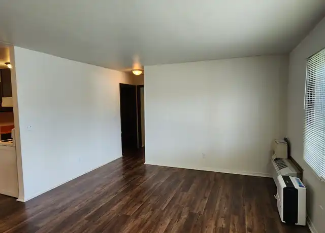 Property at 1710 La Crescent St Apt 105, La Crosse, WI, 54603, 2 beds, 1 bath, [object Object]