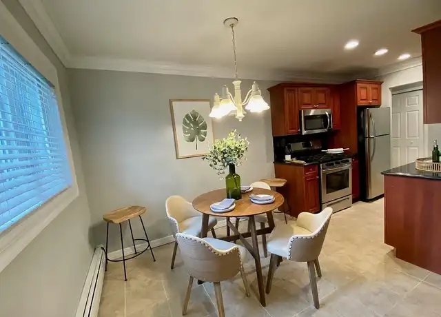 Property at Fairfield Plaza At Sayville - 218 Lakeland Ave, Sayville, NY, 11782, 1-2 bed, 1-1.5 bath, [object Object]