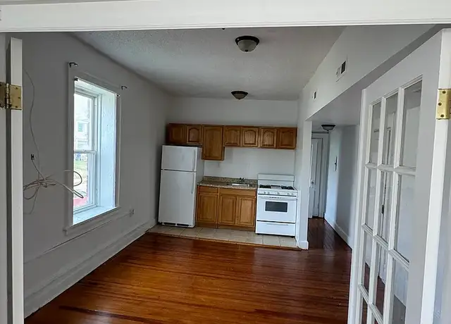 Photo of 38 S Main Ave, Albany, NY 12208