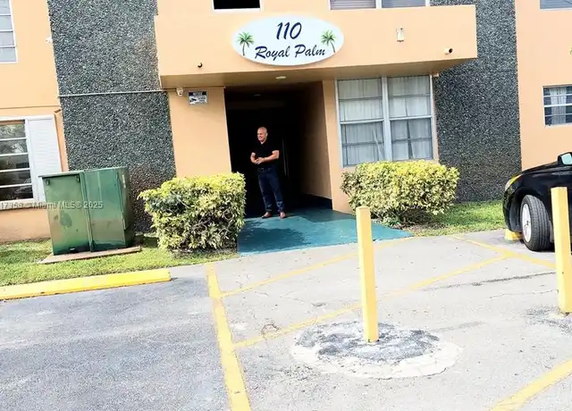 Property at 110 Royal Palm Rd #309, Hialeah, FL, 33016, 0 beds, 2.5 baths, [object Object]