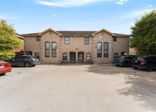 Property at 1307 W Kiwi Ave, Pharr, TX, 78577, 2 beds, 2.5 baths, [object Object]