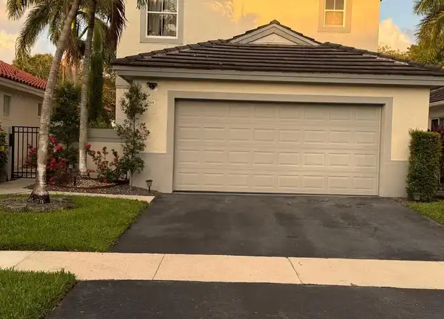 Property at 288 NW 74th Way, Plantation, FL, 33317, 3 beds, 2.5 baths, [object Object]