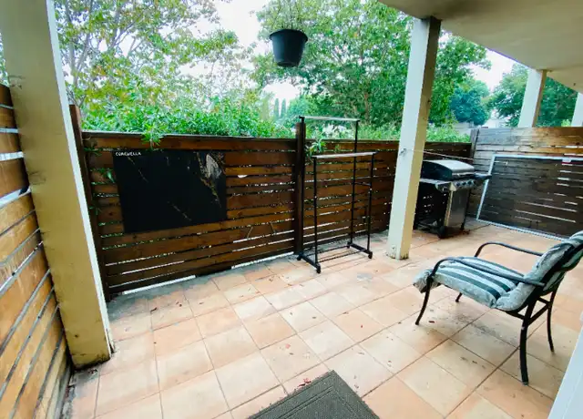 Property at 2300 Oak St Unit 2-B2, Santa Monica, CA, 90405, 3 beds, 2 baths, [object Object]