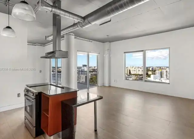 Property at 10 SW South River Dr #1815, Miami, FL, 33130, 2 beds, 1 bath, [object Object]