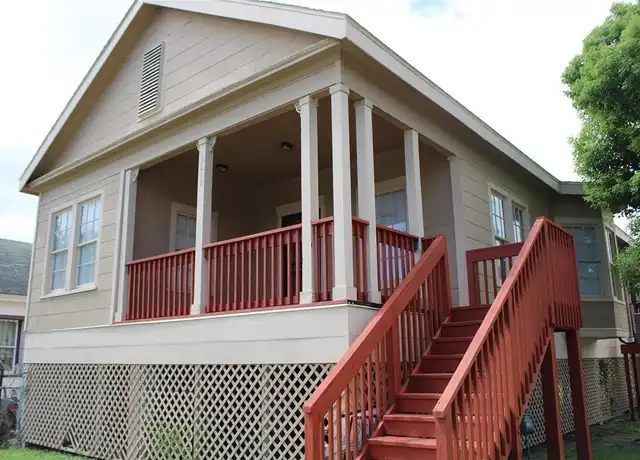 Property at 3602 Ursuline St Unit 1/2, Galveston, TX, 77550, 3 beds, 2 baths, [object Object]