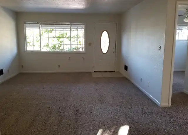 Property at 1285 D St NE, Salem, OR, 97301, 2 beds, 1 bath, [object Object]