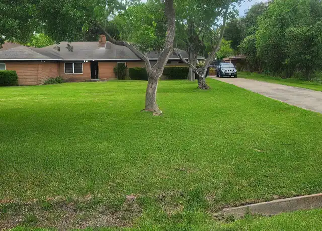 Property at 3300 Dickinson Ave, Dickinson, TX, 77539, 3 beds, 2 baths, [object Object]
