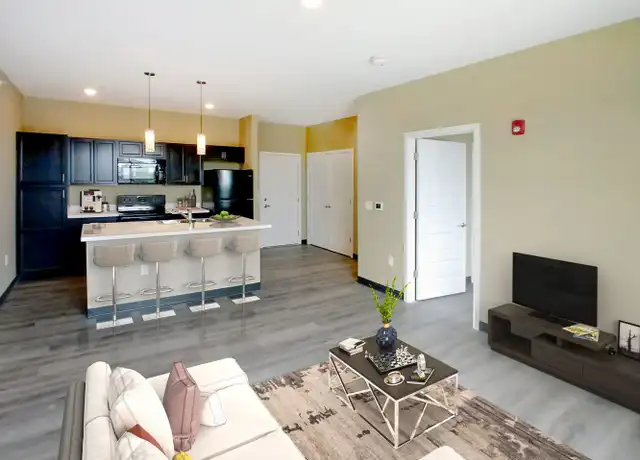 Property at 135 W 4th St Apt 304, Bloomington, IN, 47404, 1 bed, 1 bath, [object Object]