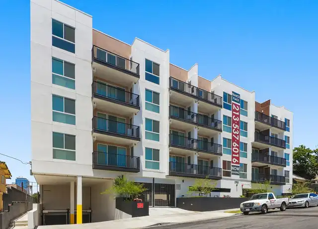 Property at 2783 Francis Ave, Los Angeles, CA, 90005, 0-2 beds, 1-2 bath, [object Object]