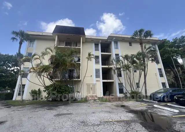 Property at 11905 NE 2nd Ave Unit C417, Miami, FL, 33161, 2 beds, 1.5 baths, [object Object]