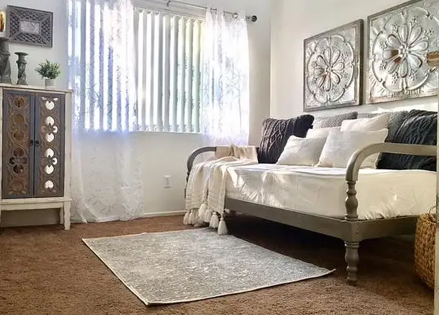 Photo of 1265 E 9th St, Upland, CA 91786