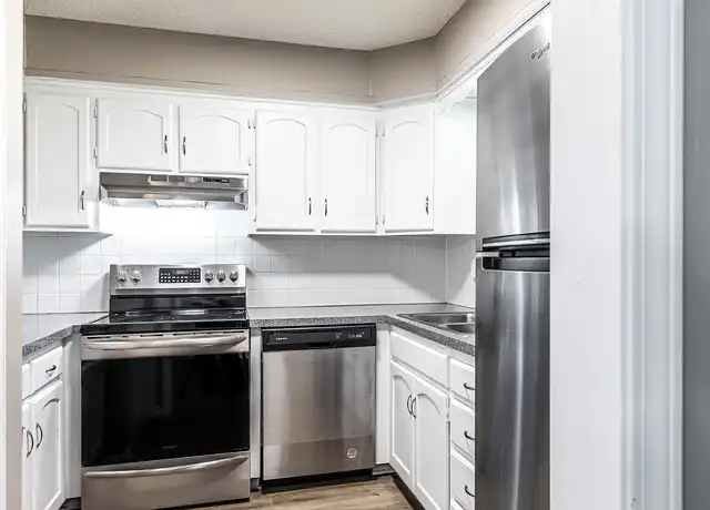 Property at Holmesbrook Townhomes - 9730 Locust St, Kansas City, MO, 64131, 2 beds, 1.5 baths, [object Object]