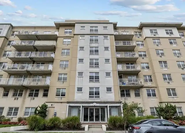 Property at 221 Beach 80th St, Rockaway Beach, NY, 11693, 1 bed, 1 bath, [object Object]