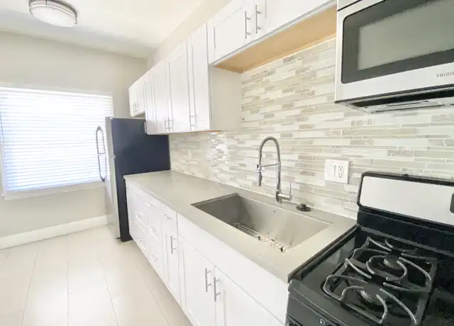 Property at 2935 W 8th St Unit 104A, Los Angeles, CA, 90005, 0 beds, 1 bath, [object Object]