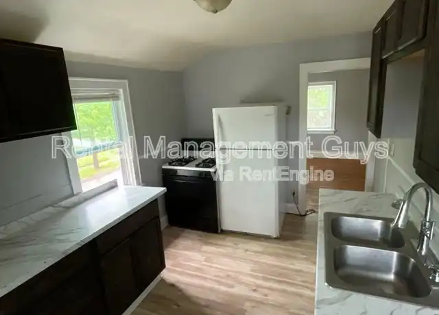 Property at 2955 Logan Ave N, Minneapolis, MN, 55411, 2 beds, 1 bath, [object Object]
