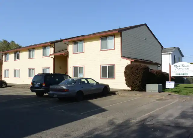 Property at 405 SW 1st St Unit 5, Battle Ground, WA, 98604, 2 beds, 1 bath, [object Object]