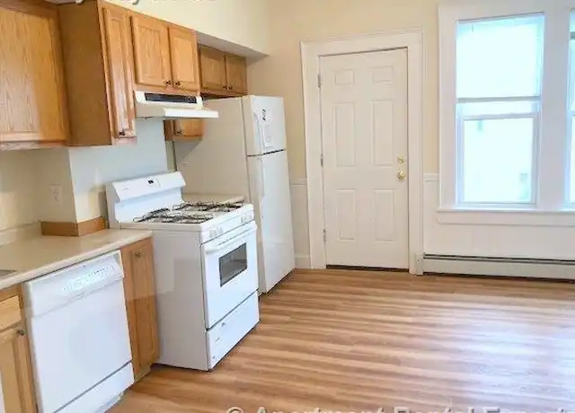 Property at 385 Columbia St Unit 3, Cambridge, MA, 02141, 2 beds, 1 bath, [object Object]