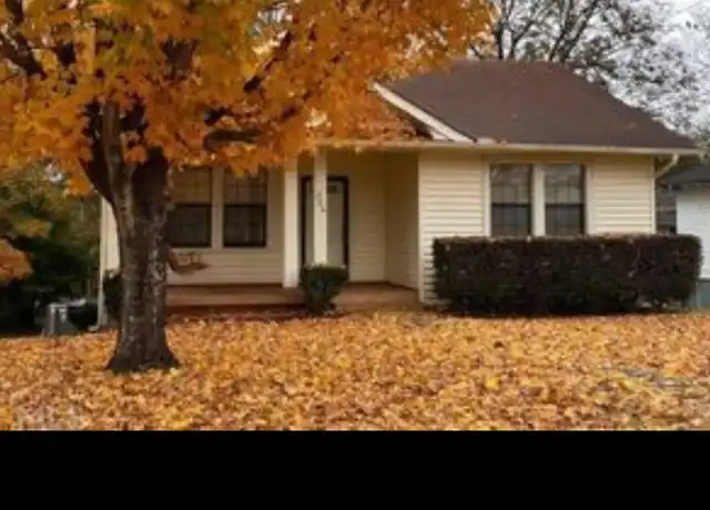 Property at 204 C St SE, Thomaston, GA, 30286, 3 beds, 2 baths, [object Object]