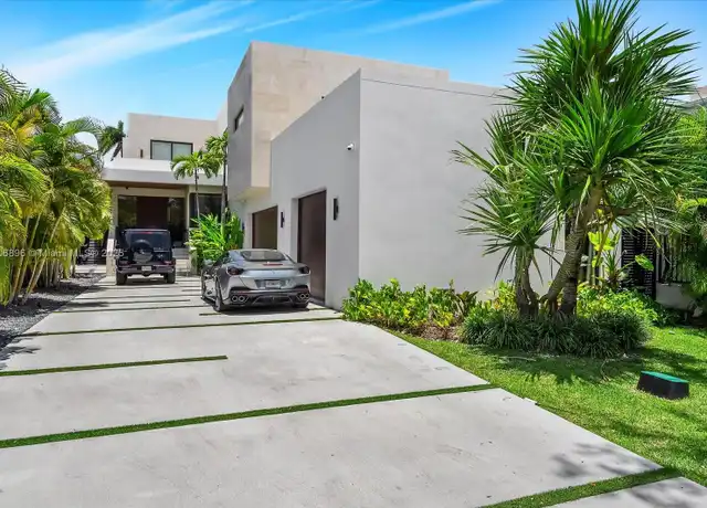Property at 715 NE 77th St, Miami, FL, 33138, 6 beds, 7.5 baths, [object Object]