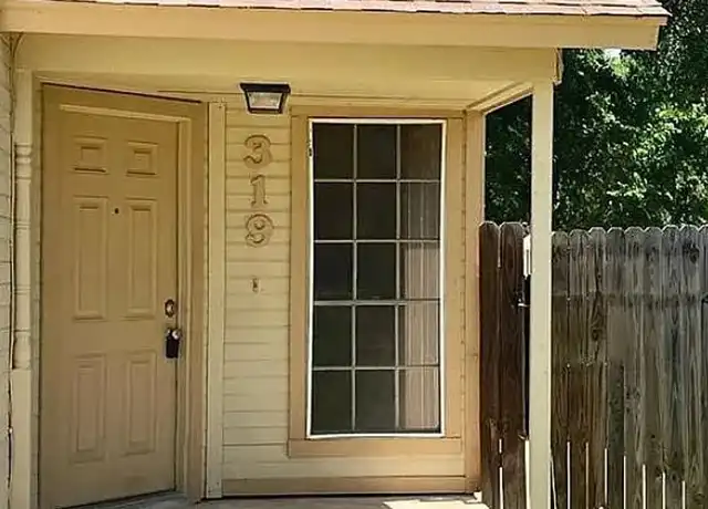 Property at 319 Greenlawn Blvd, Round Rock, TX, 78664, 2 beds, 2 baths, [object Object]