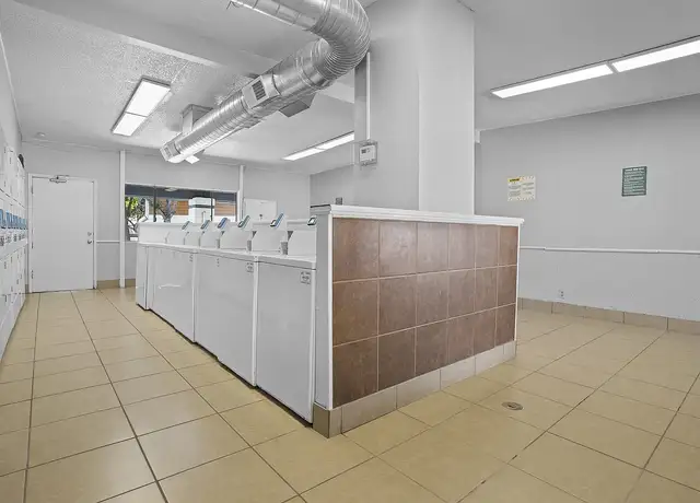 Photo of 9550 Dyer St, El Paso, TX 79924