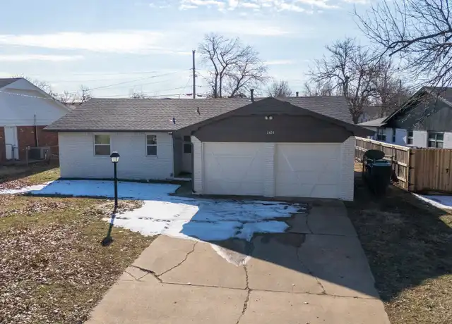 Property at 1424 NW 104th St, Oklahoma City, OK, 73114, 4 beds, 2 baths, [object Object]