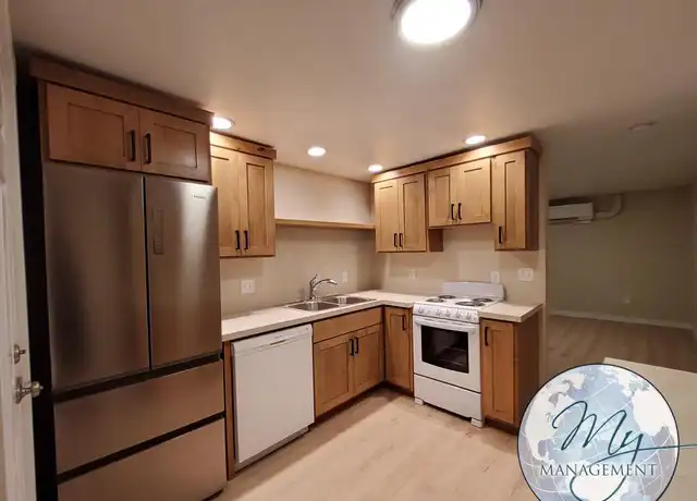 Property at 728 Walnut St, Buhl, ID, 83316, 3 beds, 1 bath, [object Object]