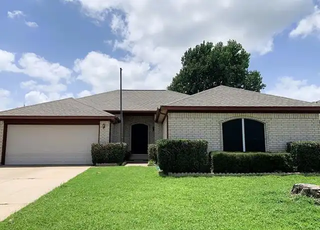 Property at 1021 Caleb St, Burleson, TX, 76028, 3 beds, 2 baths, [object Object]
